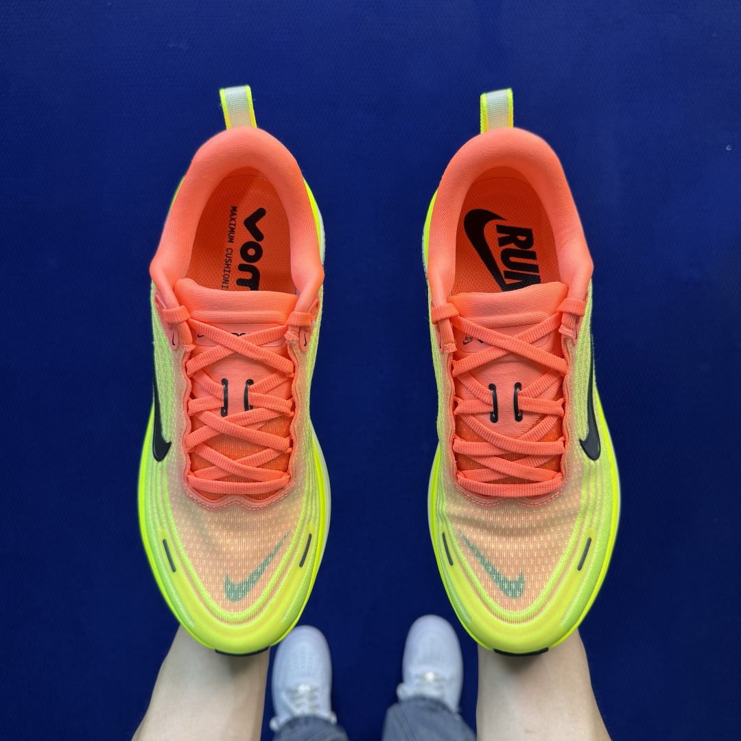 Nike Vomero Plus 低帮 ZOOMX 马拉松跑步鞋 第13色:黄色 缓震表现出色，脚感Q弹！ 货号：HV8