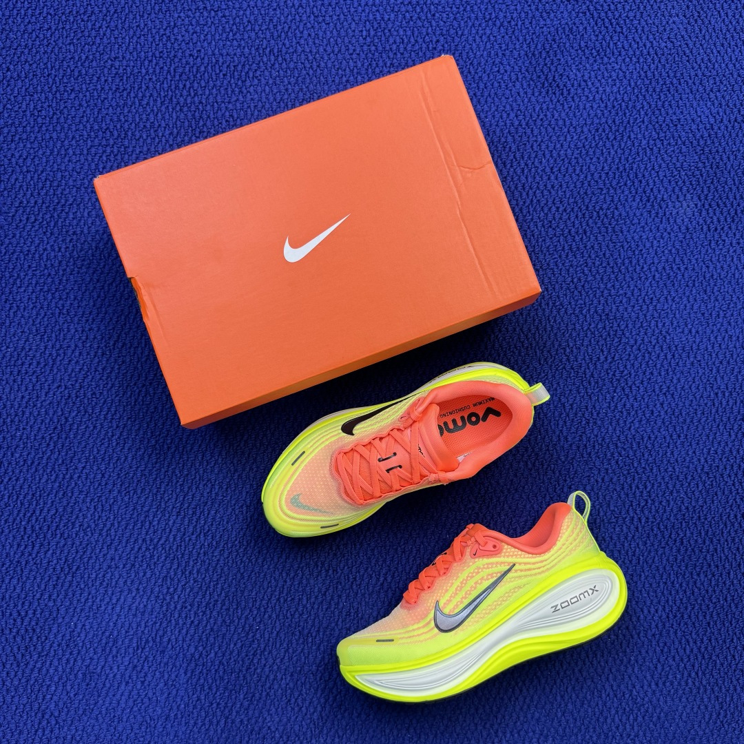 Nike Vomero Plus 低帮 ZOOMX 马拉松跑步鞋 第13色:黄色 缓震表现出色，脚感Q弹！ 货号：HV8