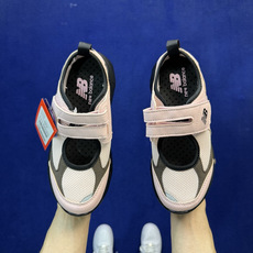 New Balance NB Breeze 玛丽珍鞋 雾粉色 货号:SD2202PI2 尺码:36 37 37.5 38 New Balance NB Breeze 玛丽珍鞋 雾粉色 货号:SD2202PI2 尺码:36 37 37.5 38