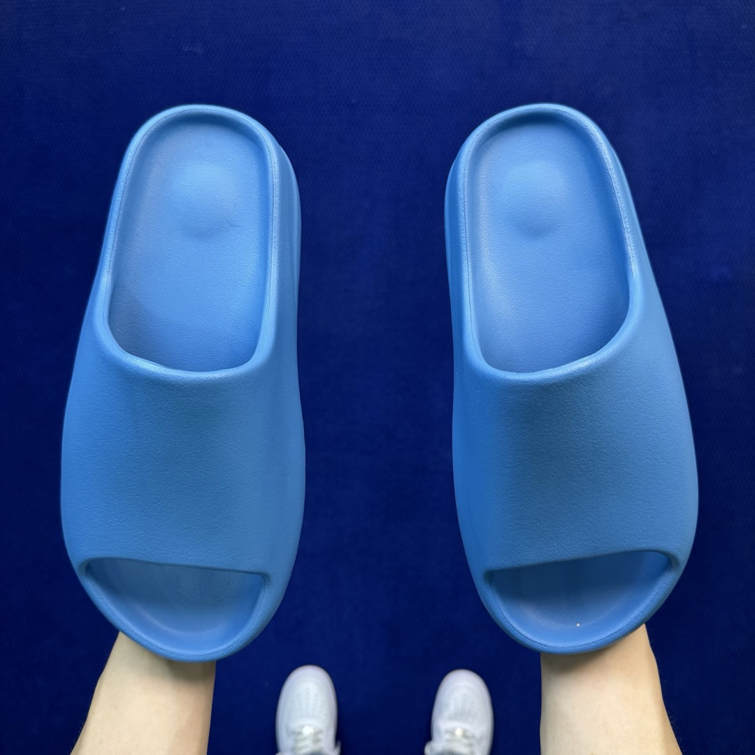 YEEZY YS-01 cream椰子一代拖鞋 蓝色 正经高品质原材料!独立订单 尺码:6、7、8、9、10、11、12 YEEZY YS-01 cream椰子一代拖鞋 蓝色 正经高品质原材料!独立订单 尺码:6、7、8、9、10、11、12
