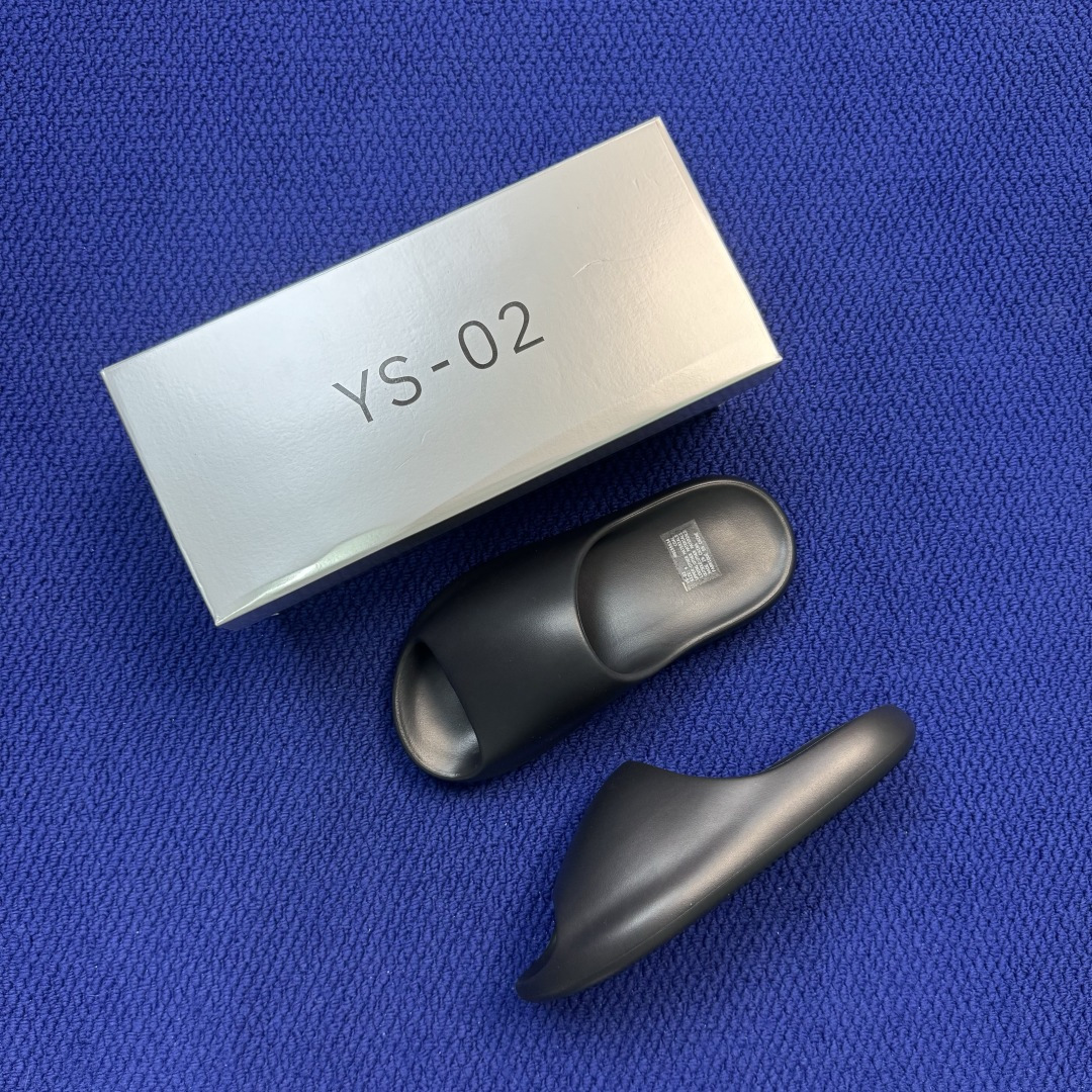 YEEZY YS-02 CDAL 椰子二代拖鞋 黑色 正经高品质原材料！独立订单 尺码：4、5、6、7、8、9、10、1