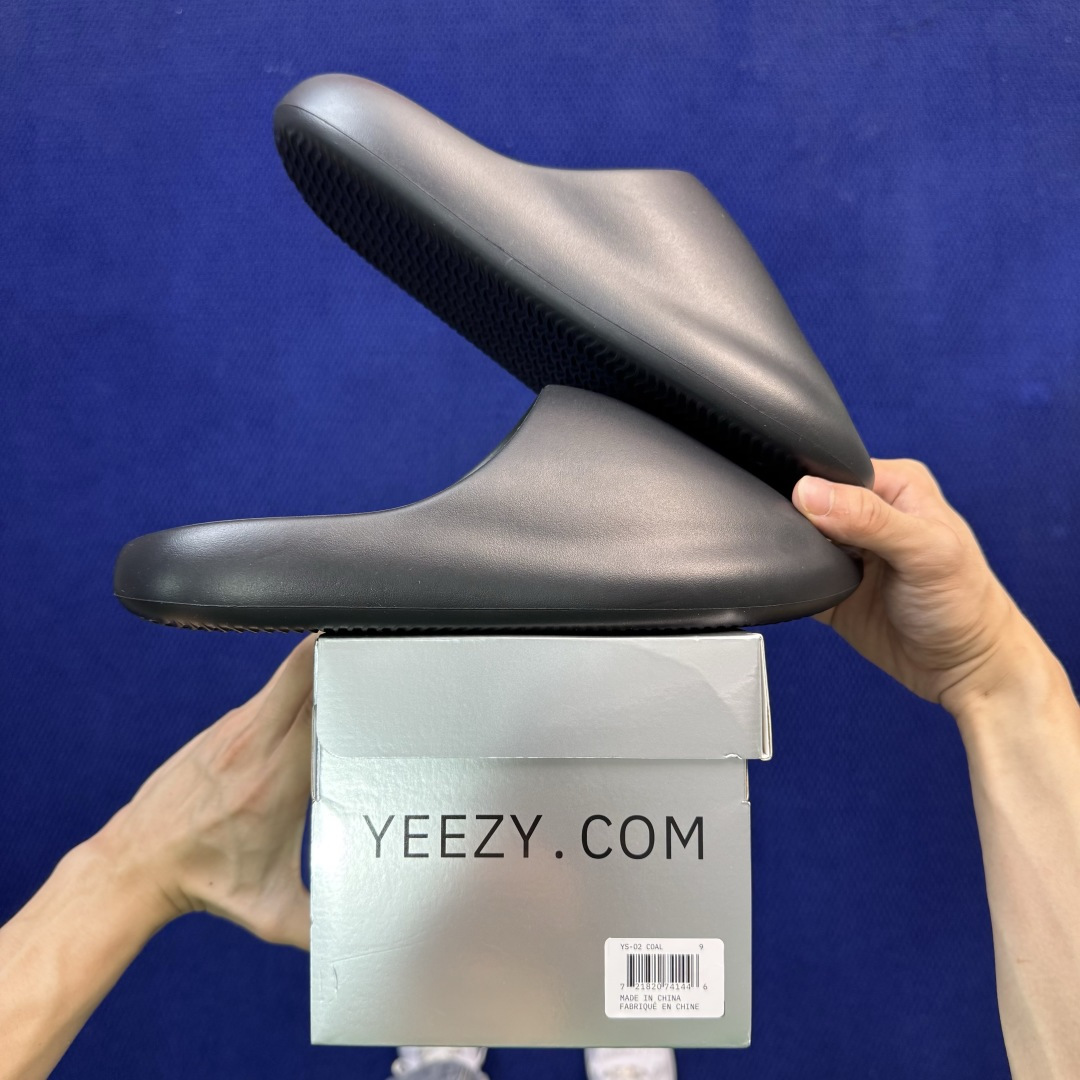 YEEZY YS-02 CDAL 椰子二代拖鞋 黑色 正经高品质原材料！独立订单 尺码：4、5、6、7、8、9、10、1