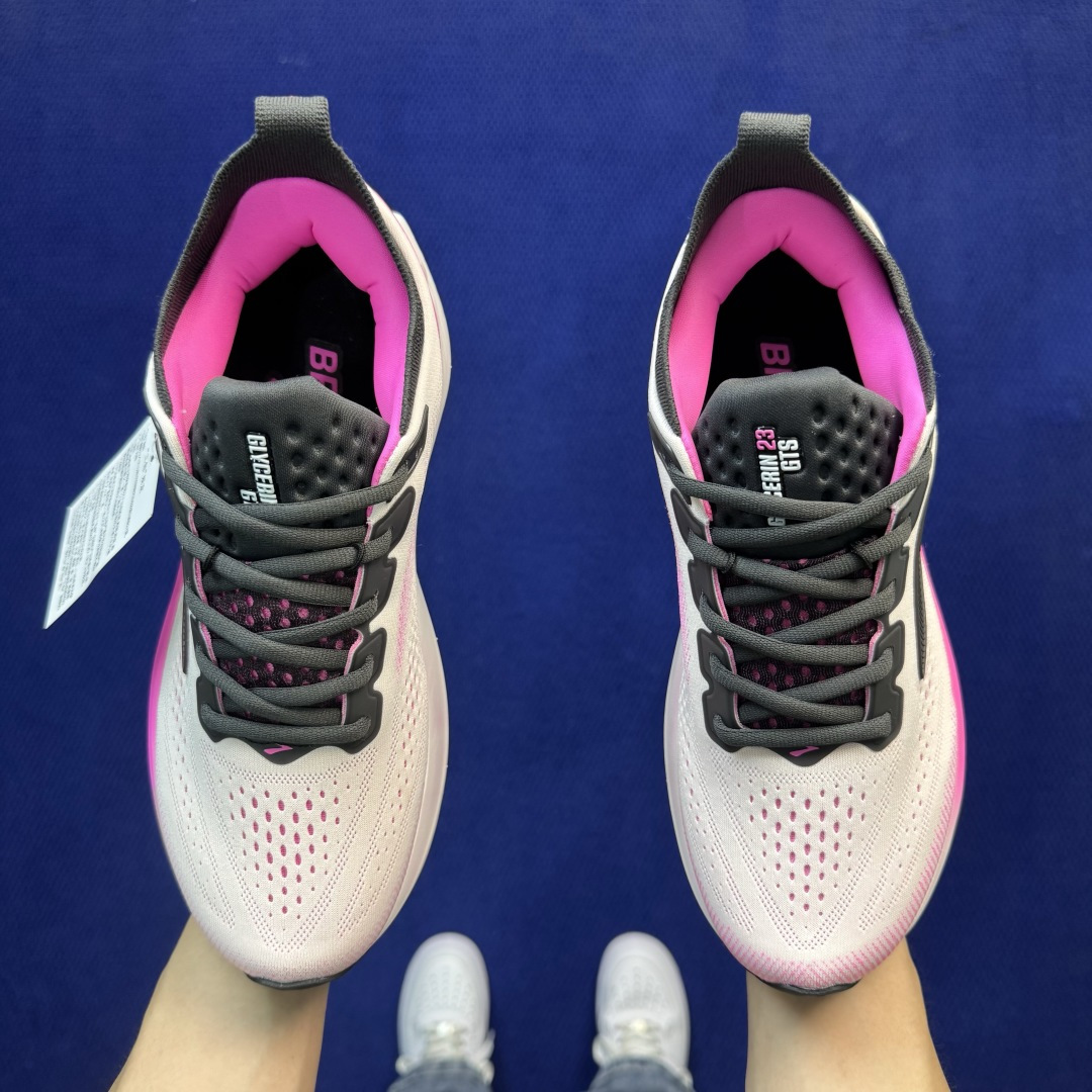 Brooks布鲁克斯 GLYCERIN 23 跑步鞋 第2色:黑白粉 货号：-1B-111 尺码：36-45带半码