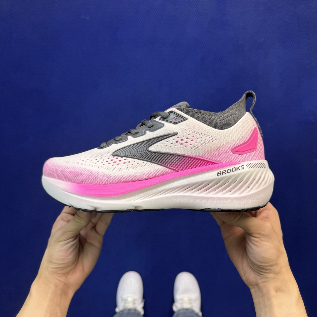 Brooks布鲁克斯 GLYCERIN 23 跑步鞋 第2色:黑白粉 货号：-1B-111 尺码：36-45带半码