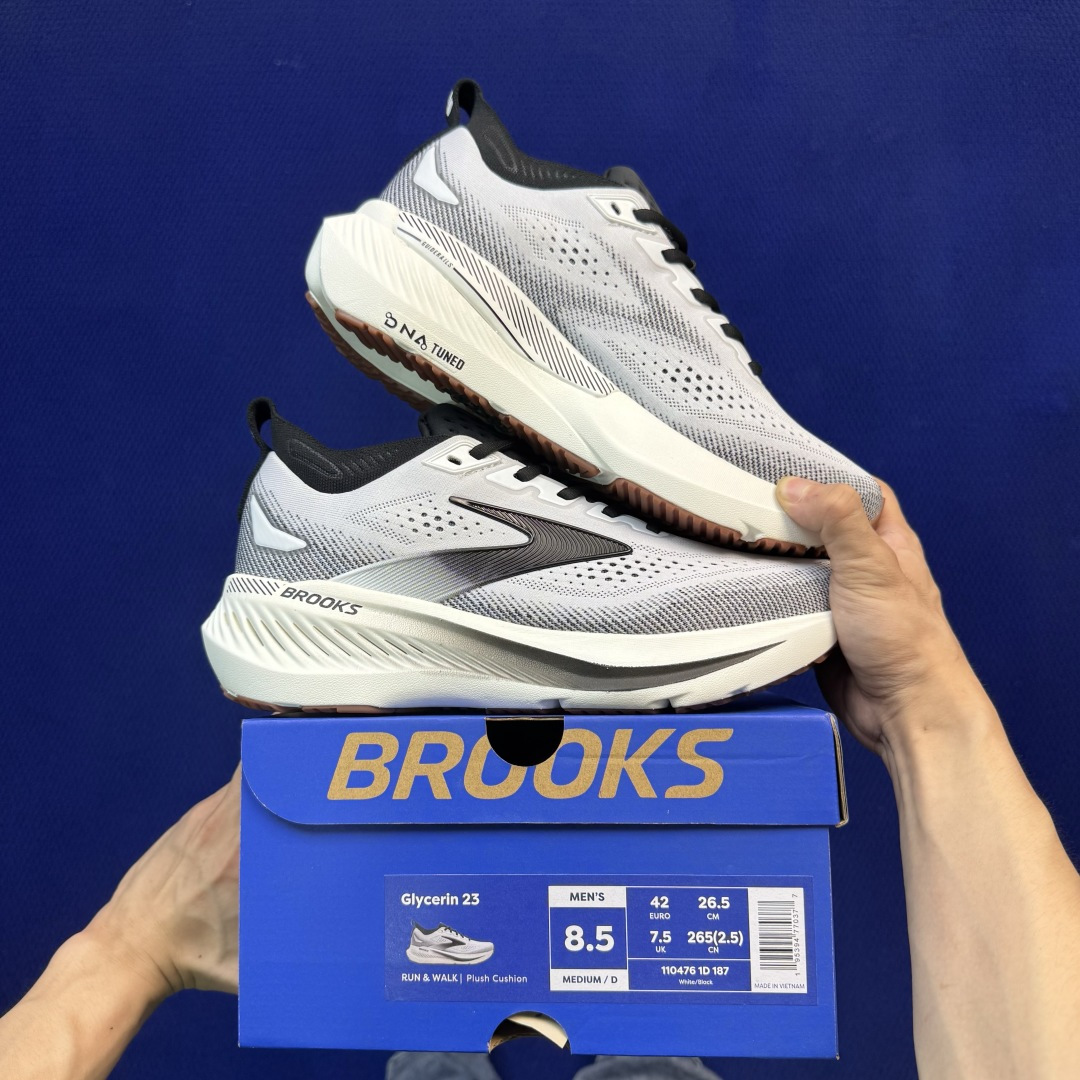 Brooks布鲁克斯 GLYCERIN 23 跑步鞋 第3色:黑白灰 货号：-1D-187 尺码：36-45带半码