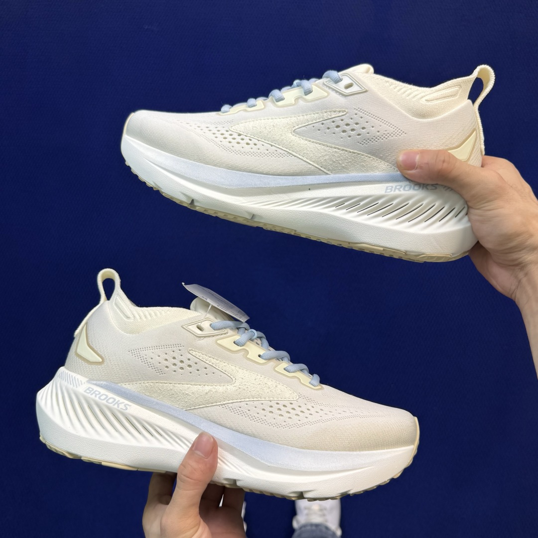 Brooks布鲁克斯 GLYCERIN 23 跑步鞋 第6色:棕色 货号：-1B-198 尺码：36-45带半码