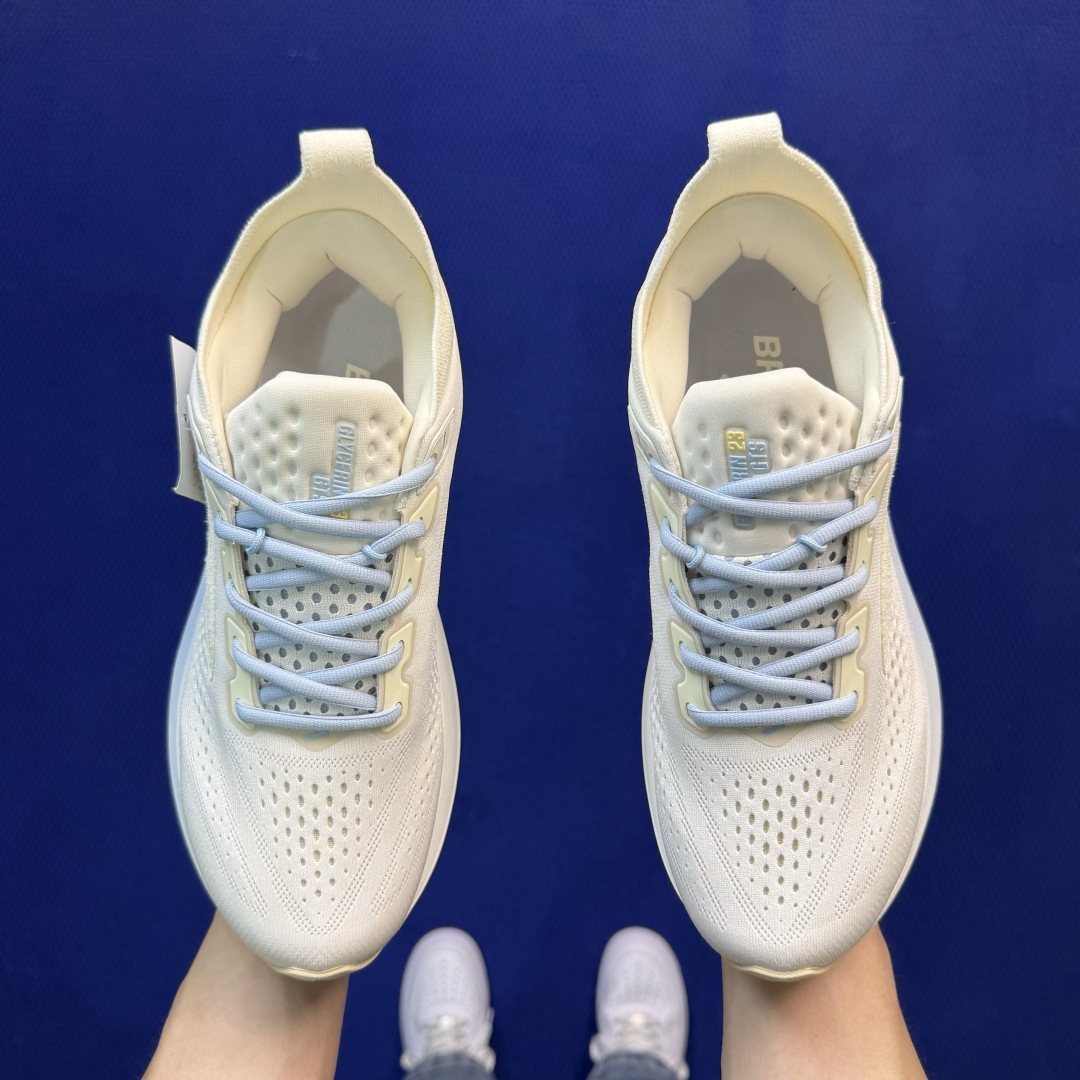 Brooks布鲁克斯 GLYCERIN 23 跑步鞋 第6色:棕色 货号：-1B-198 尺码：36-45带半码