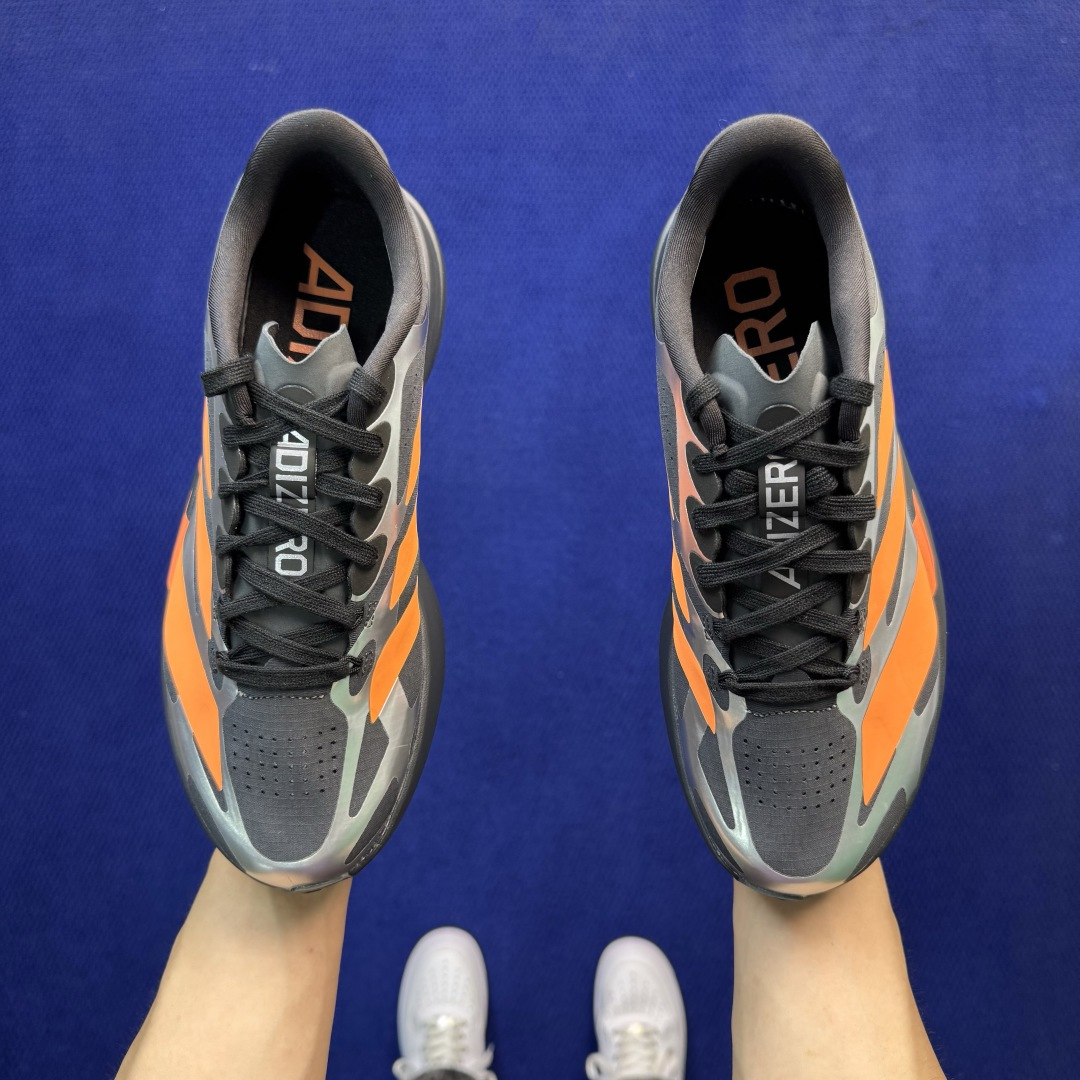 新版 AD Adizero Evo SL 阿迪达斯马拉松跑步鞋 轻量Q弹缓震跑鞋新体验！第48色:黑橘 货号：KI476