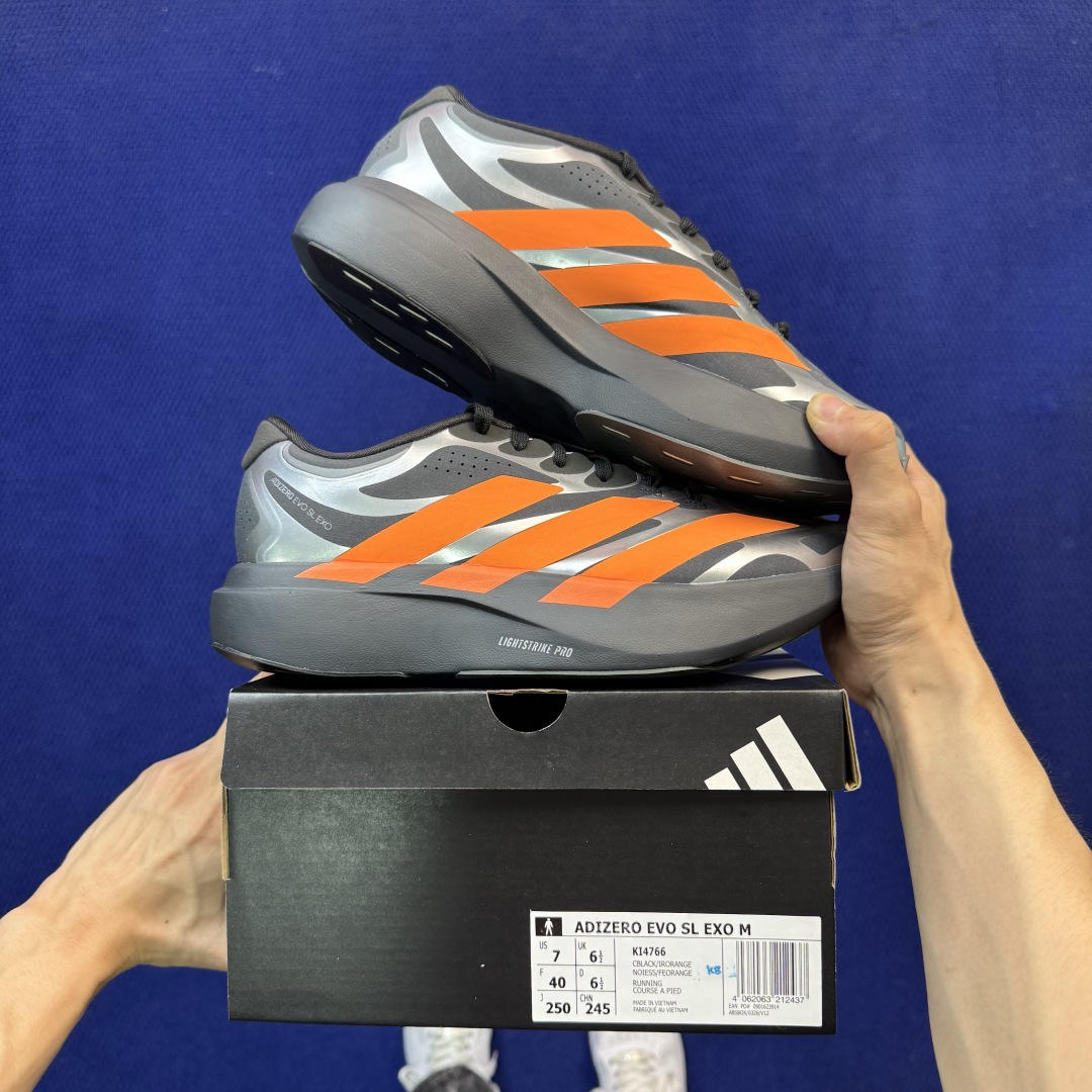新版 AD Adizero Evo SL 阿迪达斯马拉松跑步鞋 轻量Q弹缓震跑鞋新体验！第48色:黑橘 货号：KI476