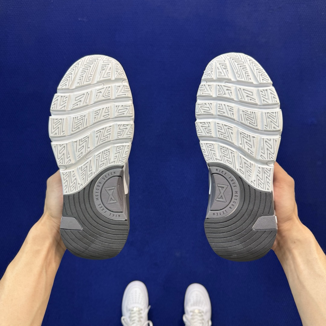 Nike Free Metcon 7 综合训练鞋 第10色:灰色 货号：II7405-005 尺码：36-46带半码