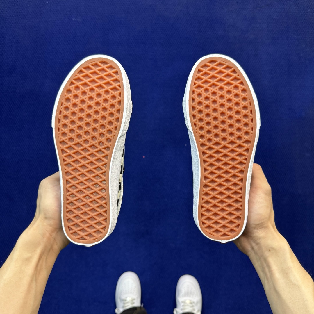 虎扑版!Vans Sk8-Low 低帮 K29V黑白棋盘格 纯原级别外贸订单!万斯经典 硫化帆布板鞋 正品海鸥线 鞋头包 虎扑版!Vans Sk8-Low 低帮 K29V黑白棋盘格 纯原级别外贸订单!万斯经典 硫化帆布板鞋 正品海鸥线 鞋头包