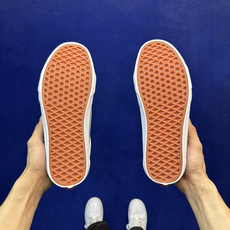 虎扑版!Vans Sk8-Low 低帮 K28V麂皮灰 纯原级别外贸订单!万斯经典 硫化帆布板鞋 正品海鸥线 鞋头包边完 虎扑版!Vans Sk8-Low 低帮 K28V麂皮灰 纯原级别外贸订单!万斯经典 硫化帆布板鞋 正品海鸥线 鞋头包边完