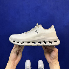 On昂跑系列 Cloudtilt 马拉松跑步鞋 货号:3ME 尺码:36 36.5 37 37.5 38 38.5 39 On昂跑系列 Cloudtilt 马拉松跑步鞋 货号:3ME 尺码:36 36.5 37 37.5 38 38.5 39