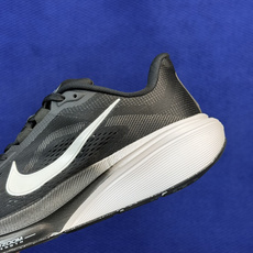 马拉松登月系列 YZ纯原1:1品质! Nike Air Zoom Pegasus 42代黑白 超高清洁度! 货号:IB1 马拉松登月系列 YZ纯原1:1品质! Nike Air Zoom Pegasus 42代黑白 超高清洁度! 货号:IB1