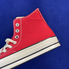 2026匡威全新发布!Converse CHUCK 70 X 星星标帆布鞋 红色高帮 货号:A24232C 尺码:35 2026匡威全新发布!Converse CHUCK 70 X 星星标帆布鞋 红色高帮 货号:A24232C 尺码:35