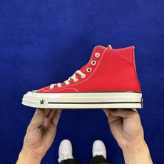 2026匡威全新发布!Converse CHUCK 70 X 星星标帆布鞋 红色高帮 货号:A24232C 尺码:35 2026匡威全新发布!Converse CHUCK 70 X 星星标帆布鞋 红色高帮 货号:A24232C 尺码:35