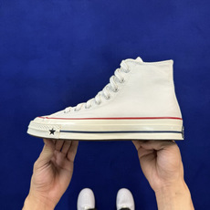 2026匡威全新发布!Converse CHUCK 70 X 星星标帆布鞋 白色高帮 货号:A24227C 尺码:35 2026匡威全新发布!Converse CHUCK 70 X 星星标帆布鞋 白色高帮 货号:A24227C 尺码:35