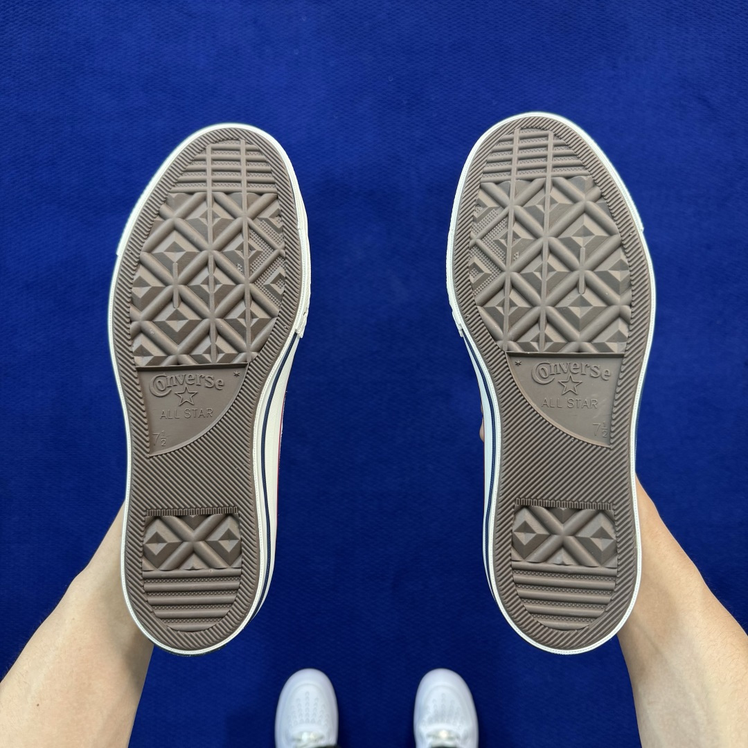 2026匡威全新发布!Converse CHUCK 70 X 星星标帆布鞋 白色高帮 货号:A24227C 尺码:35 2026匡威全新发布!Converse CHUCK 70 X 星星标帆布鞋 白色高帮 货号:A24227C 尺码:35