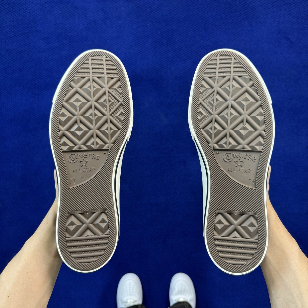 2026匡威全新发布！Converse CHUCK 70 X 星星标帆布鞋 黑色高帮 货号：A24225C 尺码：35 