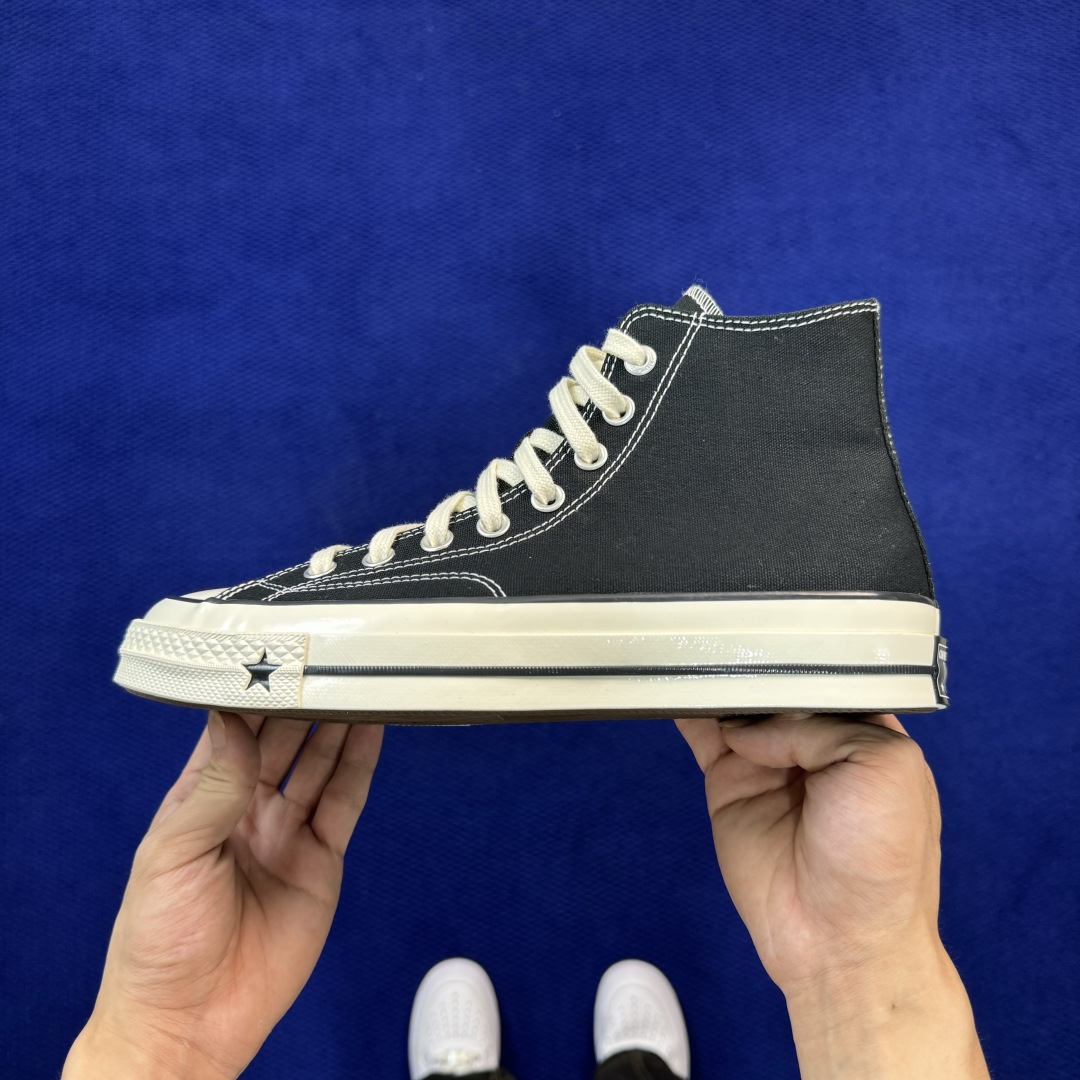 2026匡威全新发布！Converse CHUCK 70 X 星星标帆布鞋 黑色高帮 货号：A24225C 尺码：35 