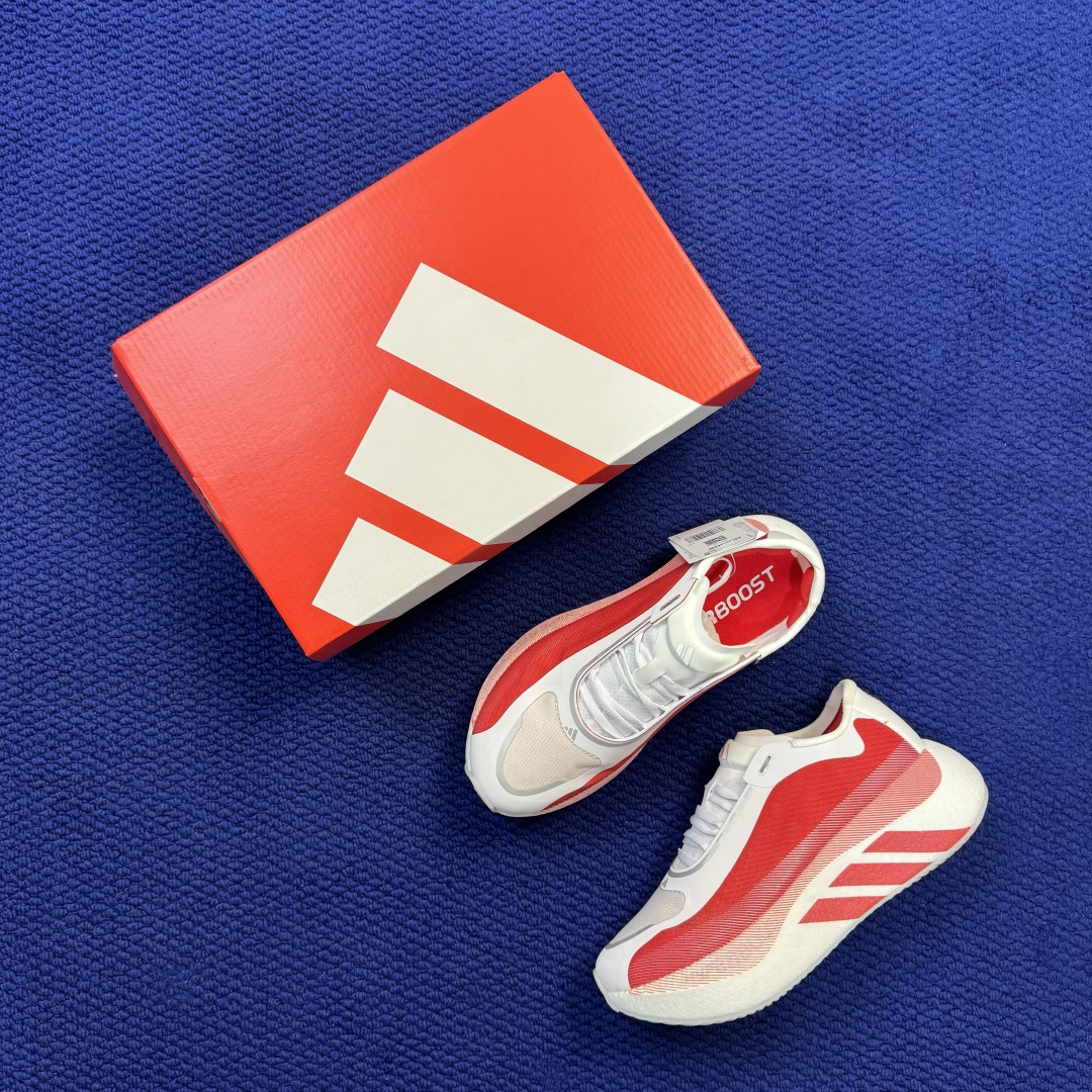 adidas Hyperboost Edge 巴斯夫爆米花跑步鞋 第1色:白红 货号：KI1913 尺码：36-46带半