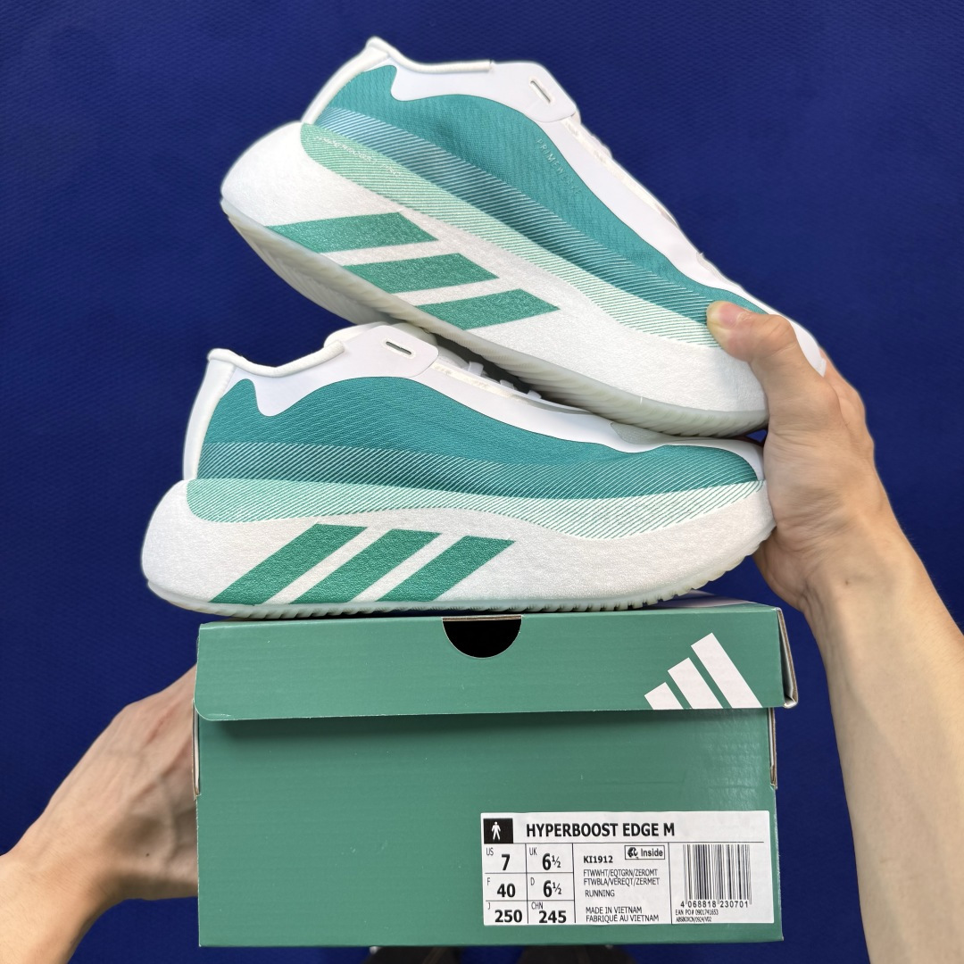 adidas Hyperboost Edge 巴斯夫爆米花跑步鞋 第2色:白绿 货号：KI1912 尺码：36-46带半