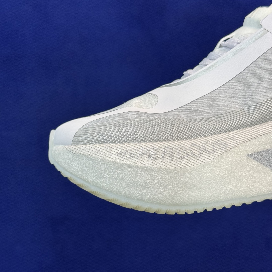 adidas Hyperboost Edge 巴斯夫爆米花跑步鞋 第3色:白灰 货号：KK0288 尺码：36-46带半