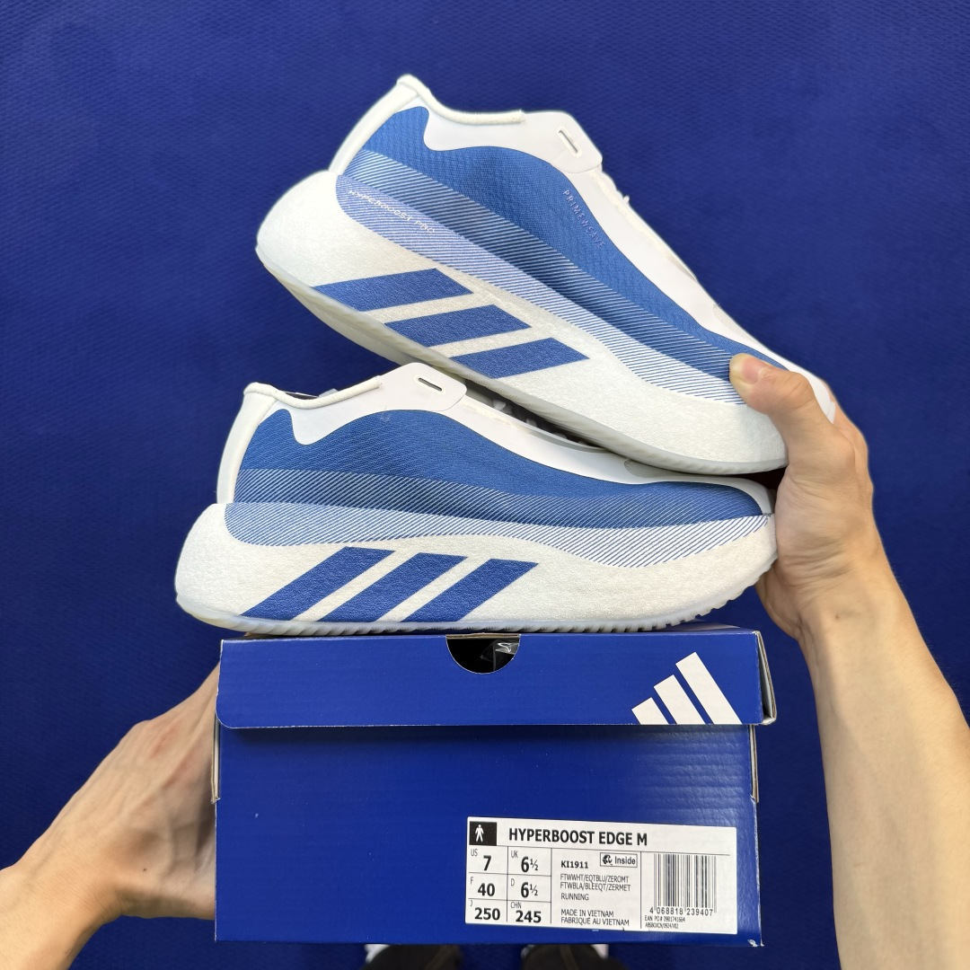 adidas Hyperboost Edge 巴斯夫爆米花跑步鞋 第5色:白蓝 货号：KI1911 尺码：36-46带半