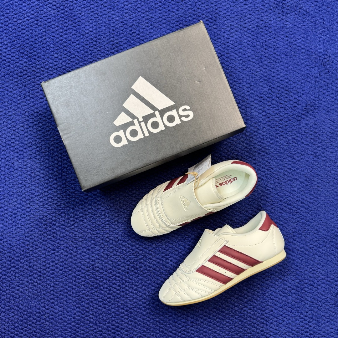adidas originals Taekwondo 跆拳道训练鞋 第10色: 米红色 货号：JS4527 尺码：36-