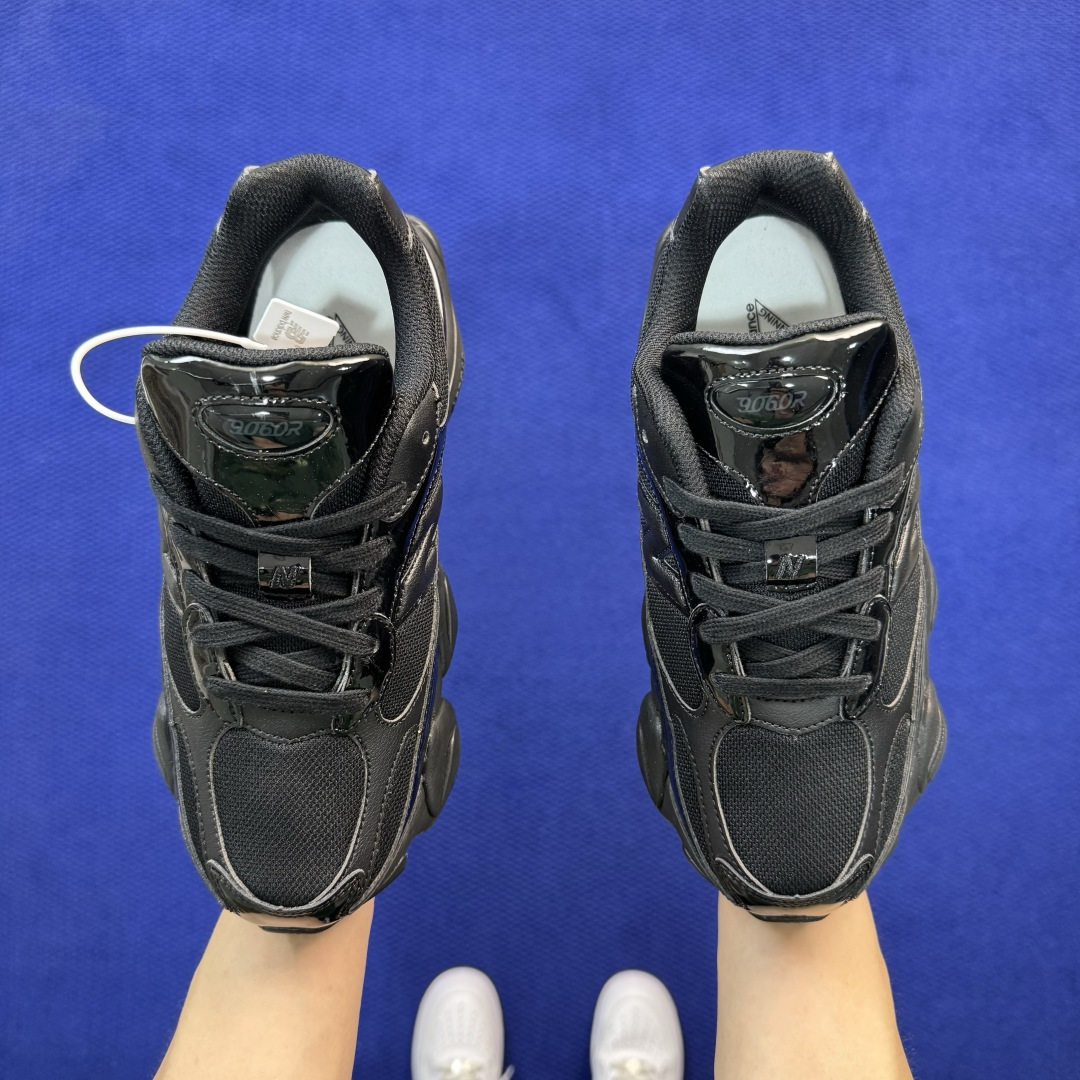 C版新百伦系列!NB9060R第177色:亮面黑武士 升级贾卡无敌质感!最强版本36-47.5出货,行业标杆之作! 货 C版新百伦系列!NB9060R第177色:亮面黑武士 升级贾卡无敌质感!最强版本36-47.5出货,行业标杆之作! 货