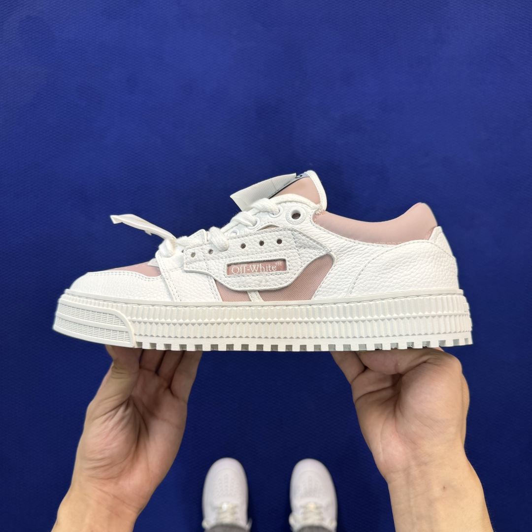 顶奢OW板鞋 OFF-WHITE 3.0 Court 第4色:肉粉 市面最强品质！全方位复刻！带原装扣全套包装 尺码：3