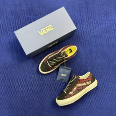 虎扑版!Vans Old Skool 低帮 165V 纯原级别外贸订单!万斯经典 硫化帆布板鞋 正品海鸥线 鞋头包边完美 虎扑版!Vans Old Skool 低帮 165V 纯原级别外贸订单!万斯经典 硫化帆布板鞋 正品海鸥线 鞋头包边完美