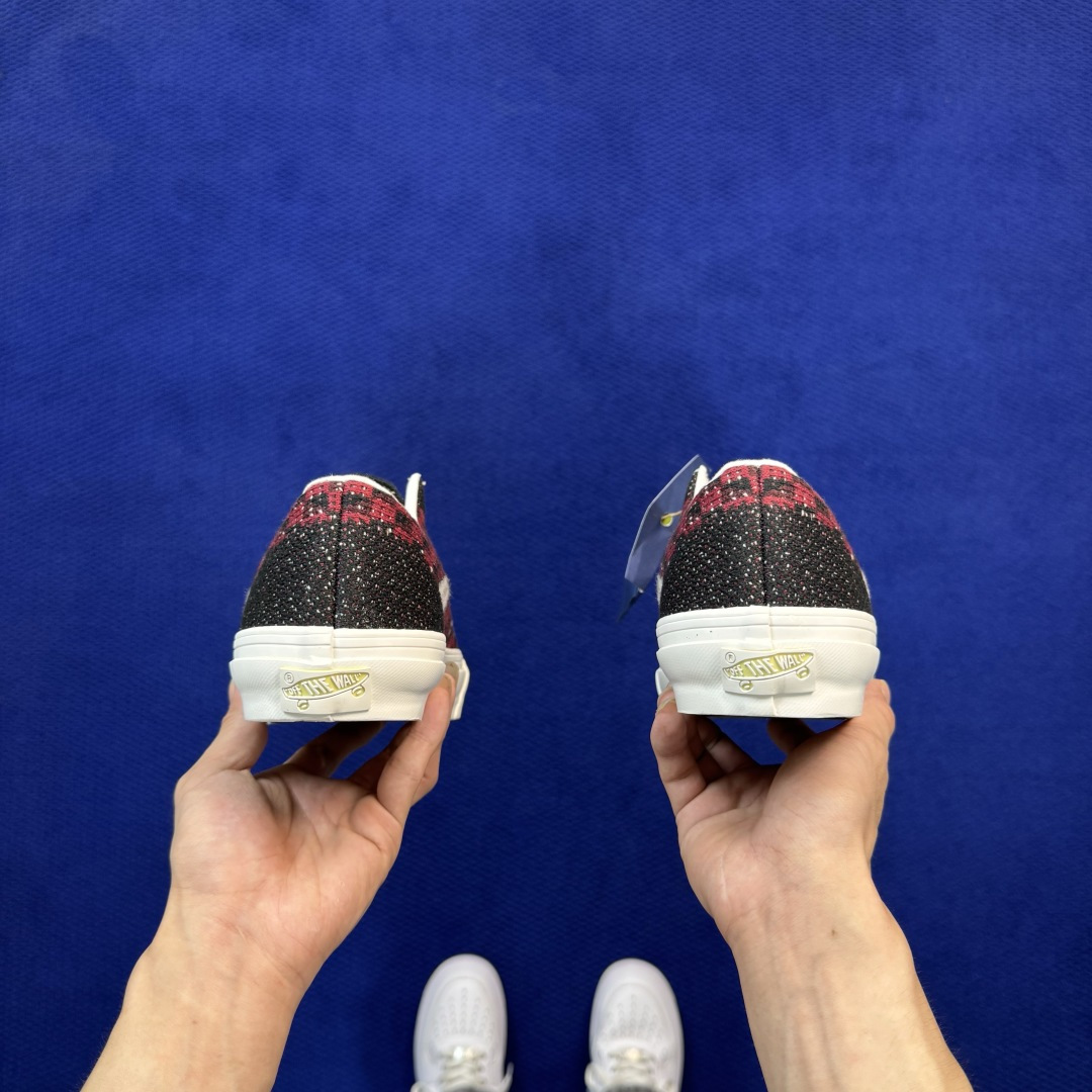 虎扑版!Vans Old Skool 低帮 165V 纯原级别外贸订单!万斯经典 硫化帆布板鞋 正品海鸥线 鞋头包边完美 虎扑版!Vans Old Skool 低帮 165V 纯原级别外贸订单!万斯经典 硫化帆布板鞋 正品海鸥线 鞋头包边完美