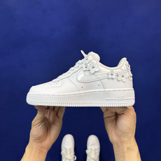 3A空军!第660色:纯白小花装饰🎍镜面皮 Nike Air Force 1 Low 百分百原鞋开发!PT市场真正匠心空 3A空军!第660色:纯白小花装饰🎍镜面皮 Nike Air Force 1 Low 百分百原鞋开发!PT市场真正匠心空