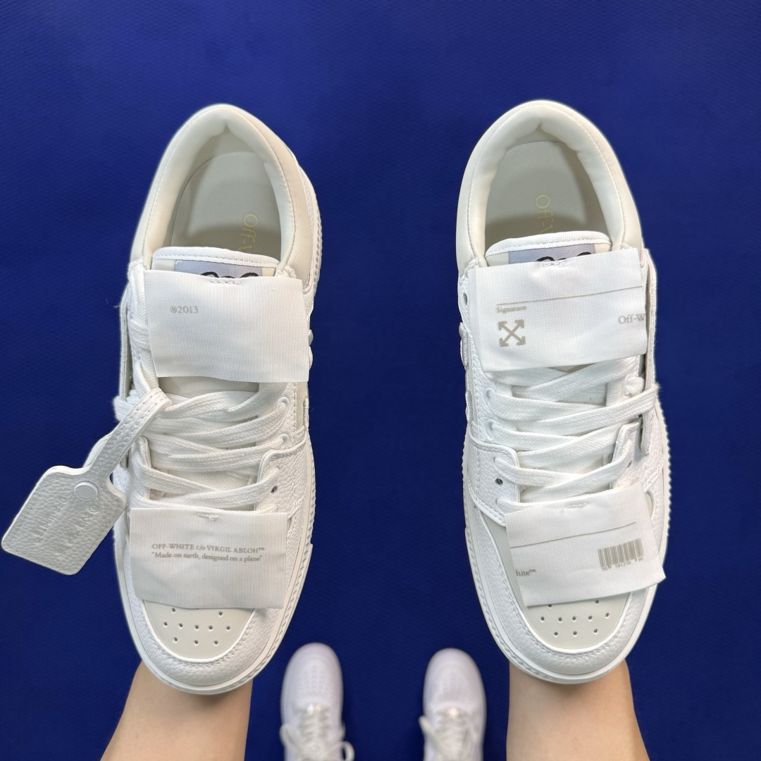 顶奢OW板鞋 OFF-WHITE 3.0 Court 第5色:白色 市面最强品质！全方位复刻！带原装扣全套包装 尺码：3
