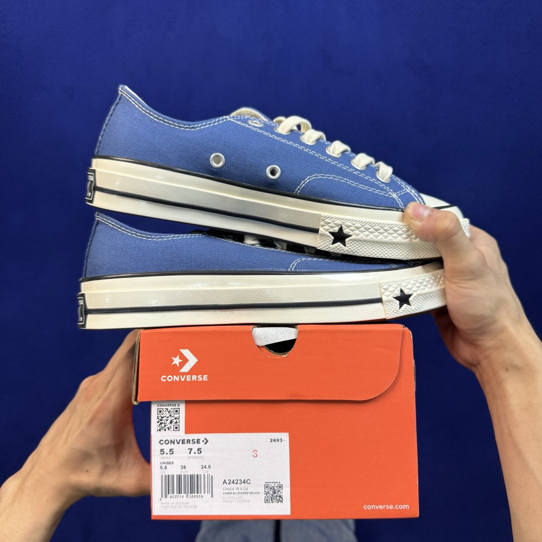 2026匡威全新发布!Converse CHUCK 70X 星星标帆布鞋 海军蓝低帮 货号:A24234C 尺码:35 2026匡威全新发布!Converse CHUCK 70X 星星标帆布鞋 海军蓝低帮 货号:A24234C 尺码:35