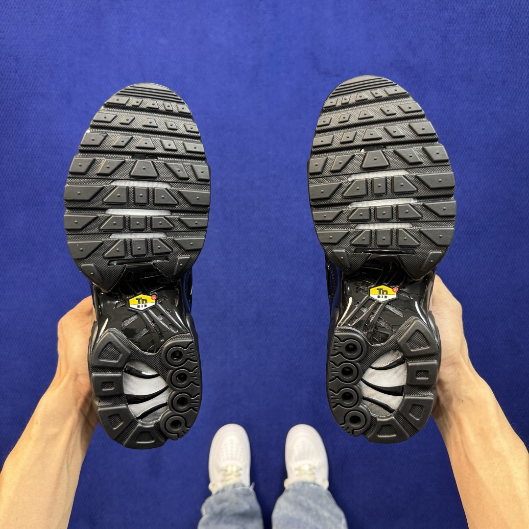 外贸私域爆款！Nike Air Max Plus 低帮气垫跑鞋 大厂纯原高品！maxplus 第1色:黑武士 货号：-0