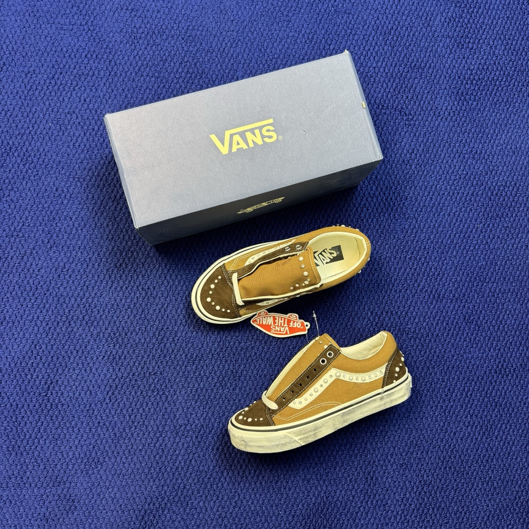 虎扑版!Vans Old Skool 低帮 棕色珍珠碎钻铆钉限定! 纯原级别外贸订单!万斯经典 硫化帆布板鞋 正品海鸥线 虎扑版!Vans Old Skool 低帮 棕色珍珠碎钻铆钉限定! 纯原级别外贸订单!万斯经典 硫化帆布板鞋 正品海鸥线
