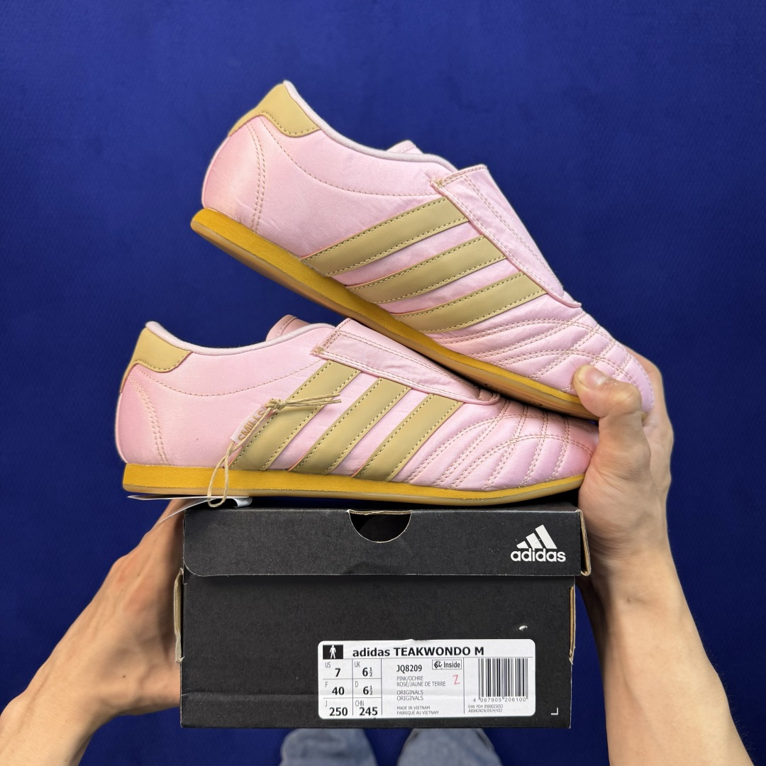 adidas originals Taekwondo 跆拳道训练鞋 第11色: 粉金色 货号：JQ8209 尺码：36-