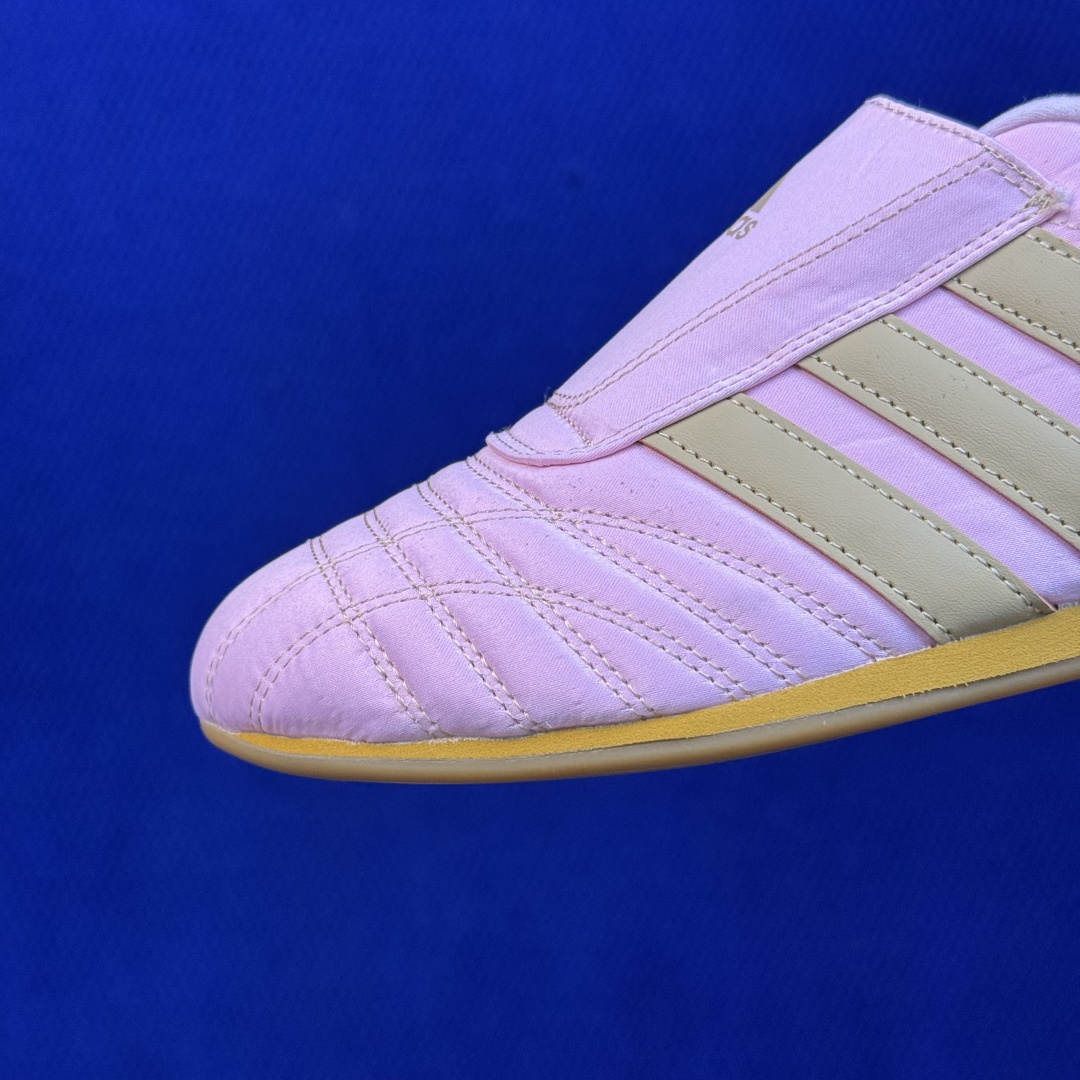 adidas originals Taekwondo 跆拳道训练鞋 第11色: 粉金色 货号：JQ8209 尺码：36-