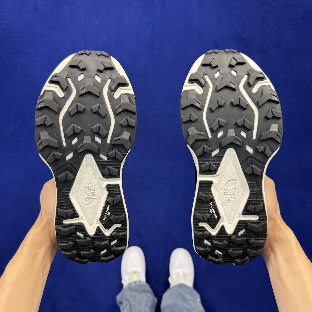北面越野跑鞋 THE NORTH FACE Altamesa 500 V2 网纱面 第1色：黑白 尺码：36-45