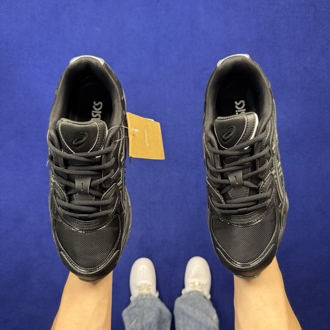 亚瑟士ASICS GEL-NYC系列 复古休闲鞋 第32色:1203A280-003 尺码:36 37 37.5 38 亚瑟士ASICS GEL-NYC系列 复古休闲鞋 第32色:1203A280-003 尺码:36 37 37.5 38