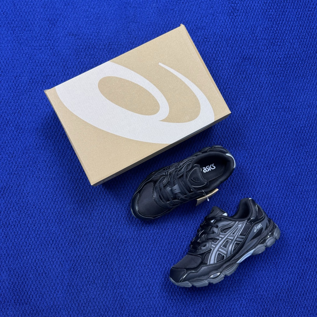 亚瑟士ASICS GEL-NYC系列 复古休闲鞋 第32色:1203A280-003 尺码:36 37 37.5 38 亚瑟士ASICS GEL-NYC系列 复古休闲鞋 第32色:1203A280-003 尺码:36 37 37.5 38