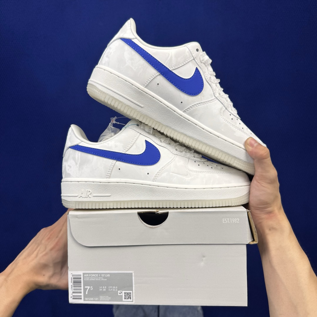 3A空军!第662色:蓝钩小花装饰🎍镜面皮 Nike Air Force 1 Low 百分百原鞋开发!PT市场真正匠心空 3A空军!第662色:蓝钩小花装饰🎍镜面皮 Nike Air Force 1 Low 百分百原鞋开发!PT市场真正匠心空
