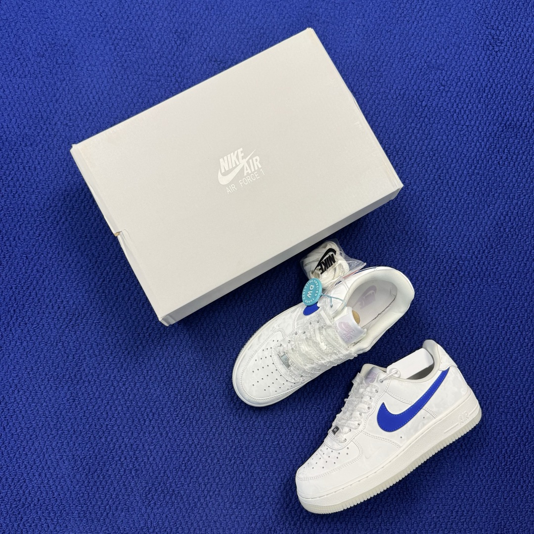 3A空军!第662色:蓝钩小花装饰🎍镜面皮 Nike Air Force 1 Low 百分百原鞋开发!PT市场真正匠心空 3A空军!第662色:蓝钩小花装饰🎍镜面皮 Nike Air Force 1 Low 百分百原鞋开发!PT市场真正匠心空