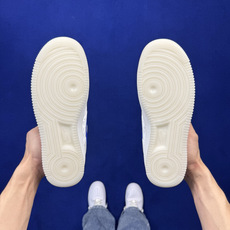 3A空军!第662色:蓝钩小花装饰🎍镜面皮 Nike Air Force 1 Low 百分百原鞋开发!PT市场真正匠心空 3A空军!第662色:蓝钩小花装饰🎍镜面皮 Nike Air Force 1 Low 百分百原鞋开发!PT市场真正匠心空