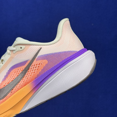 马拉松登月系列 YZ纯原1:1品质! Nike Air Zoom Pegasus 42代黑白 超高清洁度! 第3色:粉橙 马拉松登月系列 YZ纯原1:1品质! Nike Air Zoom Pegasus 42代黑白 超高清洁度! 第3色:粉橙