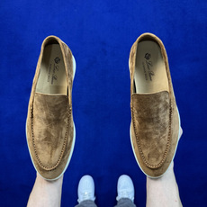 Loro Piana Summer Charms Walk LP莫卡辛绒面乐福鞋 采用柔软的绒面牛皮制作,浅色橡胶鞋底, Loro Piana Summer Charms Walk LP莫卡辛绒面乐福鞋 采用柔软的绒面牛皮制作,浅色橡胶鞋底,
