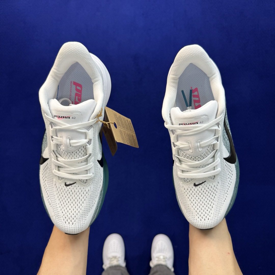 马拉松登月系列 YZ纯原1:1品质! Nike Air Zoom Pegasus 42代黑白 超高清洁度! 第6色:淡绿 马拉松登月系列 YZ纯原1:1品质! Nike Air Zoom Pegasus 42代黑白 超高清洁度! 第6色:淡绿