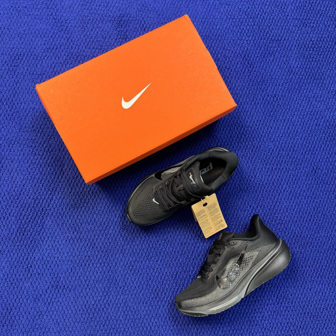 马拉松登月系列 YZ纯原1:1品质! Nike Air Zoom Pegasus 42代黑白 超高清洁度! 第7色:黑武 马拉松登月系列 YZ纯原1:1品质! Nike Air Zoom Pegasus 42代黑白 超高清洁度! 第7色:黑武